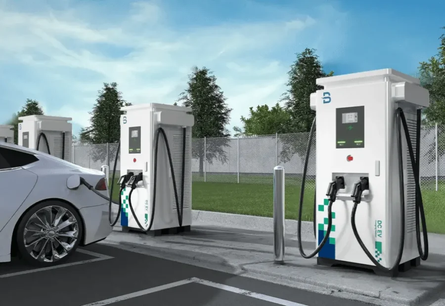 EV Charging Stations Guide for Highway Travel (2026)